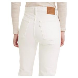 Levi’s Wedgie Straight Leg Distressed Ends Size 28